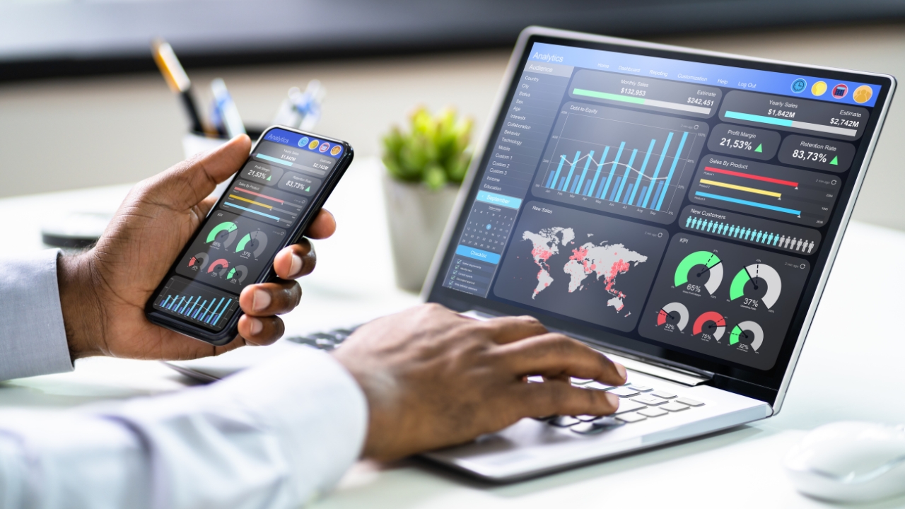 Análisis de gráficas y datos de información de dispositivos